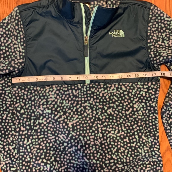 The North Face half zip - Picture 4 of 6